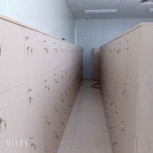 Tủ locker 20 ngăn gỗ màu nâu H77